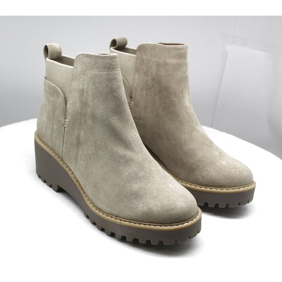 Dv Dolce Vita Shoes - Dv Dolce Vita Women's Rielle Wedge Lug Chelsea Booties